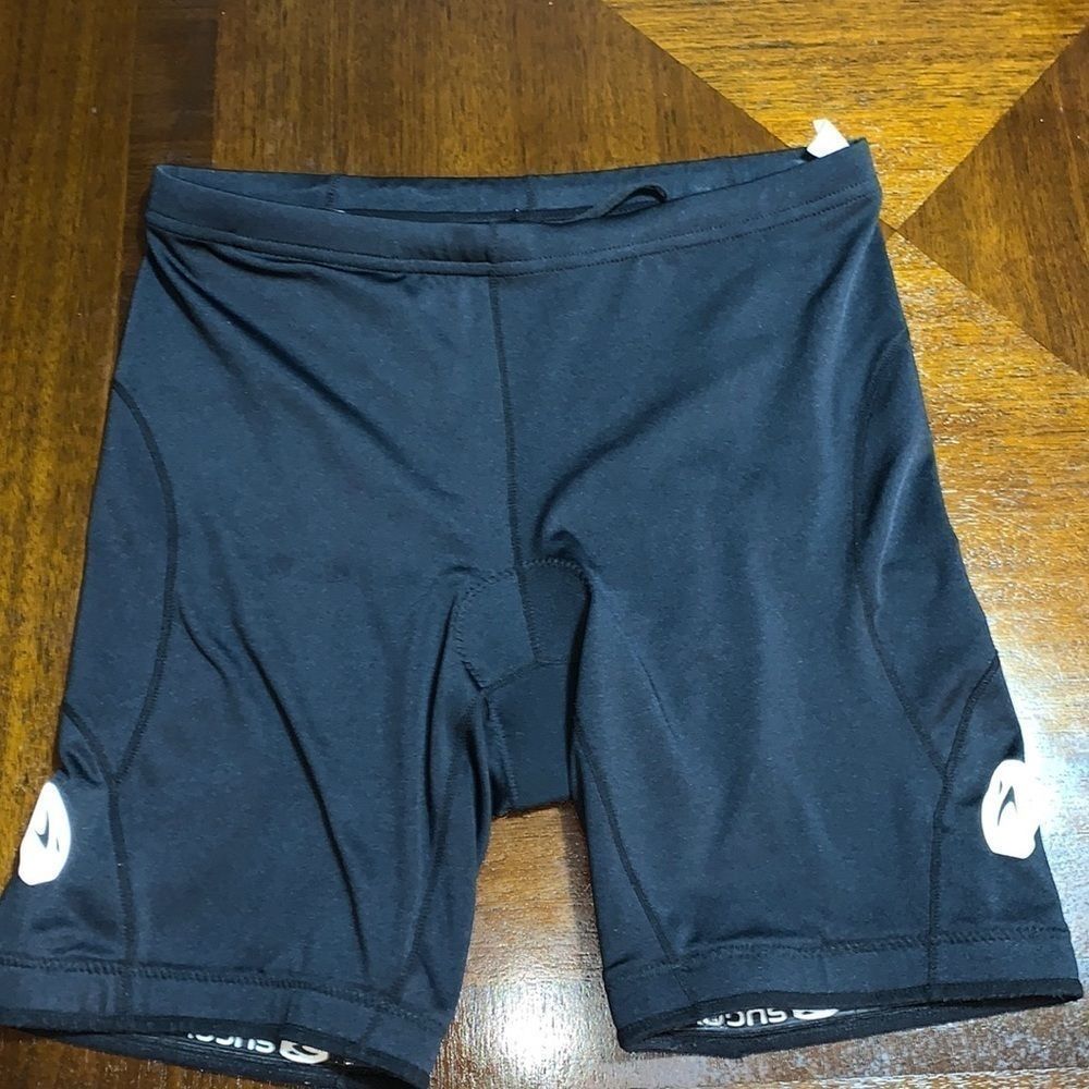 Sugoi Black Padded cycling shorts SZ L